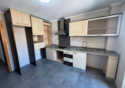 Rynek wtórny · APARTAMENTO · Almoradi