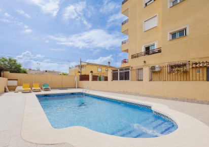 Rynek wtórny · APARTAMENTO · Torrevieja · Centro