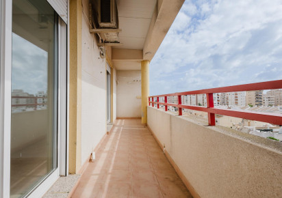 Rynek wtórny · APARTAMENTO · Torrevieja · Centro