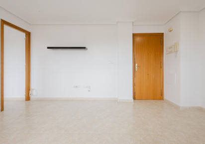 Rynek wtórny · APARTAMENTO · Torrevieja · Centro