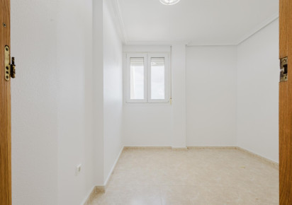 Rynek wtórny · APARTAMENTO · Torrevieja · Centro