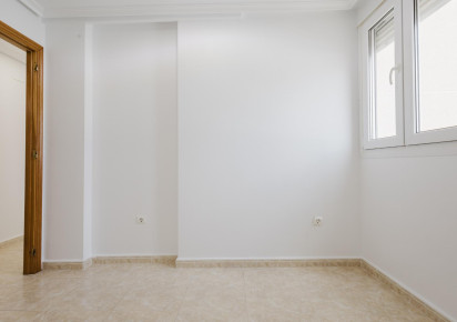 Rynek wtórny · APARTAMENTO · Torrevieja · Centro