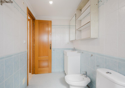 Rynek wtórny · APARTAMENTO · Torrevieja · Centro