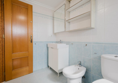Rynek wtórny · APARTAMENTO · Torrevieja · Centro