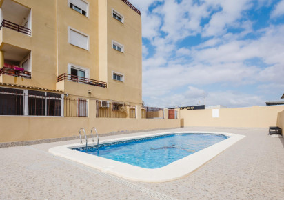Rynek wtórny · APARTAMENTO · Torrevieja · Centro