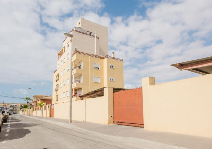 Rynek wtórny · APARTAMENTO · Torrevieja · Centro