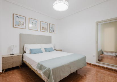 Rynek wtórny · APARTAMENTO · Torrevieja · Centro