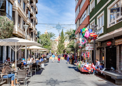 Rynek wtórny · APARTAMENTO · Torrevieja · Centro