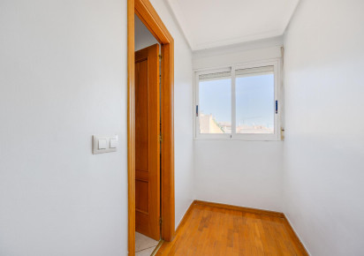 Rynek wtórny · APARTAMENTO · Torrevieja · Centro