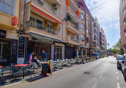 Rynek wtórny · APARTAMENTO · Torrevieja · Centro