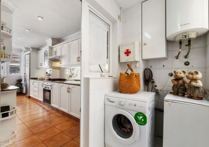 Rynek wtórny · APARTAMENTO · Torrevieja · CLUB NAUTICO TORREVIEJA