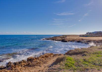 Rynek wtórny · APARTAMENTO · Torrevieja · La Veleta