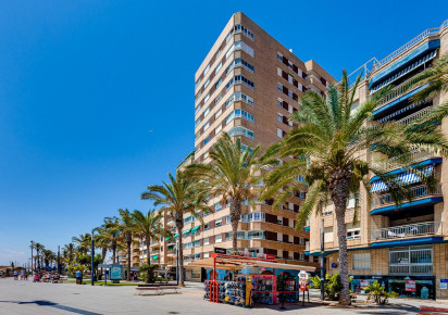 Rynek wtórny · APARTAMENTO · Torrevieja · Piscinas naturales