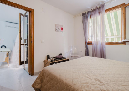 Rynek wtórny · APARTAMENTO · Torrevieja · Playa de La Acequion