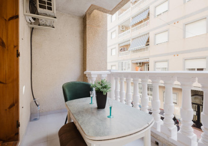 Rynek wtórny · APARTAMENTO · Torrevieja · Playa de La Acequion