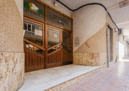 Rynek wtórny · APARTAMENTO · Torrevieja · Playa de La Acequion