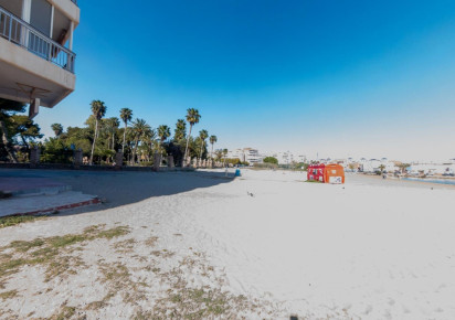 Rynek wtórny · APARTAMENTO · Torrevieja · Playa del Acequión