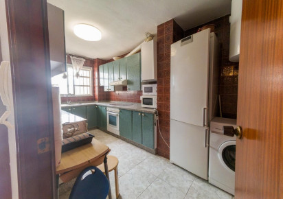 Rynek wtórny · APARTAMENTO · Torrevieja · Playa del Acequión