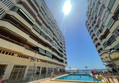 Rynek wtórny · APARTAMENTO · Torrevieja · Playa del Acequión