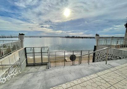 Rynek wtórny · APARTAMENTO · Torrevieja · Playa del Acequión