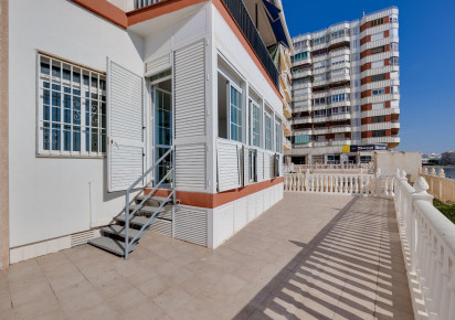 Rynek wtórny · APARTAMENTO · Torrevieja · Playa del Acequión