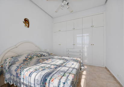 Rynek wtórny · APARTAMENTO · Torrevieja · Playa del Acequión