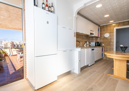 Rynek wtórny · APARTAMENTO · Torrevieja · Playa del Acequión