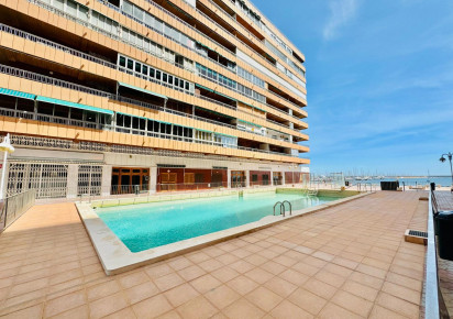 Rynek wtórny · APARTAMENTO · Torrevieja · Playa del Acequión