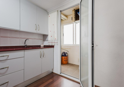 Rynek wtórny · APARTAMENTO · Torrevieja · Playa del Acequión