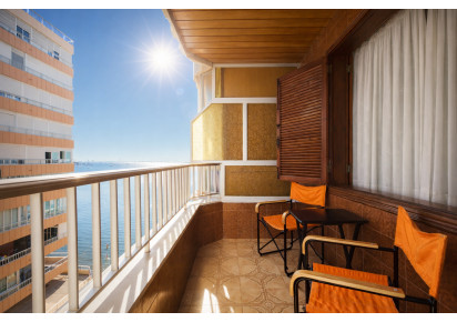 Rynek wtórny · APARTAMENTO · Torrevieja · Playa del Acequión