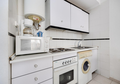 Rynek wtórny · APARTAMENTO · Torrevieja · Playa del Acequión