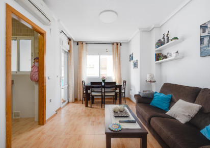 Rynek wtórny · APARTAMENTO · Torrevieja · Playa del Acequión