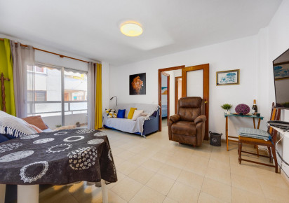 Rynek wtórny · APARTAMENTO · Torrevieja · Playa del Acequión