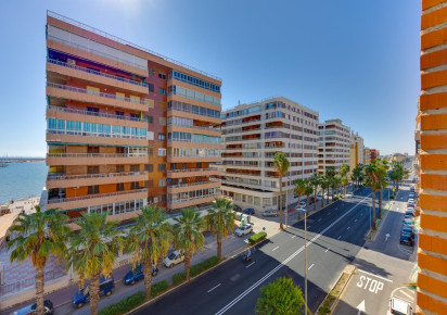 Rynek wtórny · APARTAMENTO · Torrevieja · Playa del Acequión