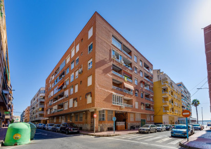Rynek wtórny · APARTAMENTO · Torrevieja · Playa del Acequión
