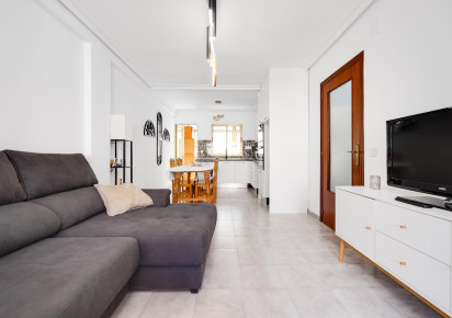 Rynek wtórny · APARTAMENTO · Torrevieja · Playa del Acequión