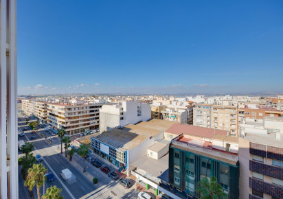 Rynek wtórny · APARTAMENTO · Torrevieja · Playa del Acequión