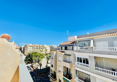 Rynek wtórny · APARTAMENTO · Torrevieja · Playa del Cura