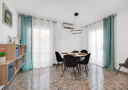 Rynek wtórny · APARTAMENTO · Torrevieja · PLAYA NAUFRAGOS