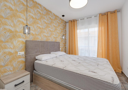 Rynek wtórny · APARTAMENTO · Torrevieja · PLAYA NAUFRAGOS