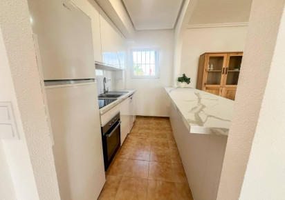 Rynek wtórny · APARTAMENTO · Torrevieja · Punta Prima