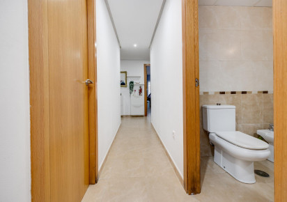 Rynek wtórny · APARTAMENTO · Torrevieja · Villa Madrid