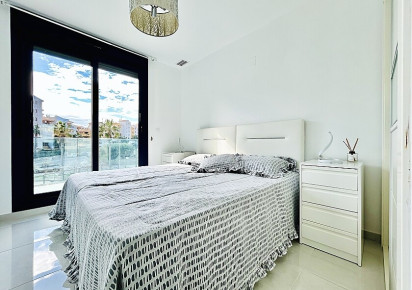 Rynek wtórny · Apartment · Punta Prima