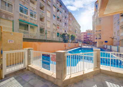 Rynek wtórny · Apartment · Torrevieja · El Acequión - Los Náufragos
