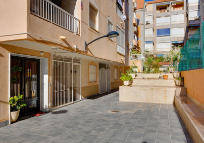Rynek wtórny · Apartment · Torrevieja · El Acequión - Los Náufragos