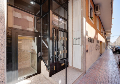 Rynek wtórny · Apartment · Torrevieja · Playa del cura