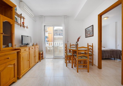 Rynek wtórny · Apartment · Torrevieja · Playa del cura