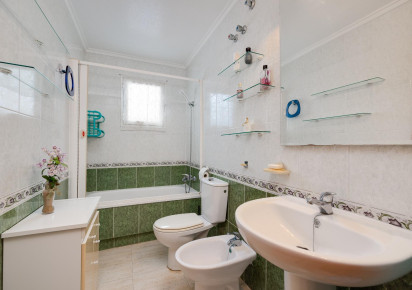 Rynek wtórny · Apartment · Torrevieja · Playa del cura