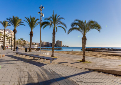 Rynek wtórny · Apartment · Torrevieja · Playa del cura