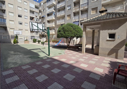 Rynek wtórny · Apartment · Torrevieja · Playa del cura